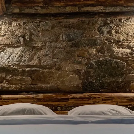 скендерова къща къщичка алиса Guest house Leshten