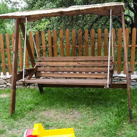 Guest house тодорината къща