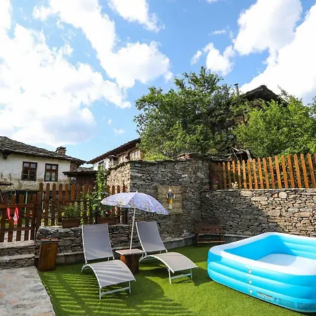 Guest house тодорината къща