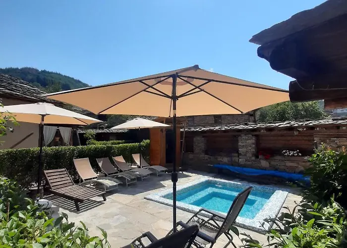 Maison d'hôtes скендерова къща къщичка алиса *