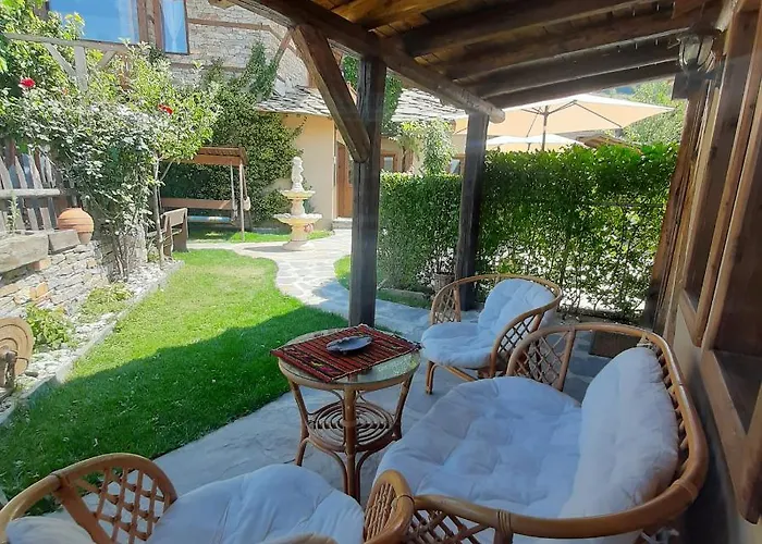 Maison d'hôtes скендерова къща къщичка алиса