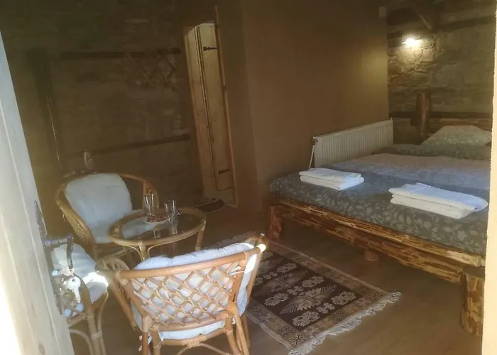 скендерова къща къщичка алиса Maison d'hôtes Leshten